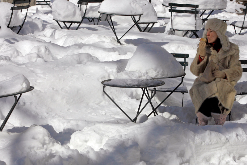 Illustration for article titled Think You Get A Lot Of Snow? These Are The Largest Snowfalls On Record